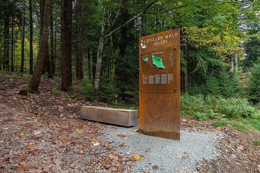 Stiller Wald Rusel, Naturfriedhof Rusel, Friedwald Rusel, Ruhewald Rusel, Begräbniswald Rusel, Deggendorf, Niederbayern, Naturpark Bayerischer Wald, Besucherlenkung, Lageplan, Parzellen, Friedhofsabschnitte, Übersicht